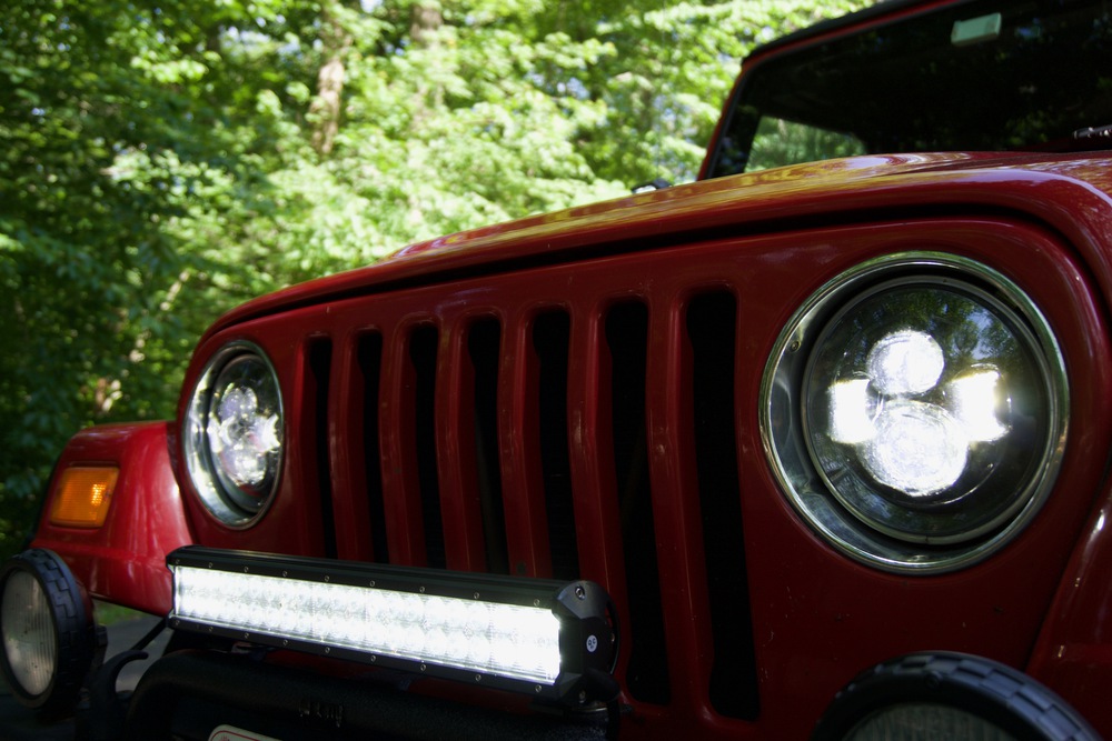 jeep-tj-bumper-mount-led-bar.jpg