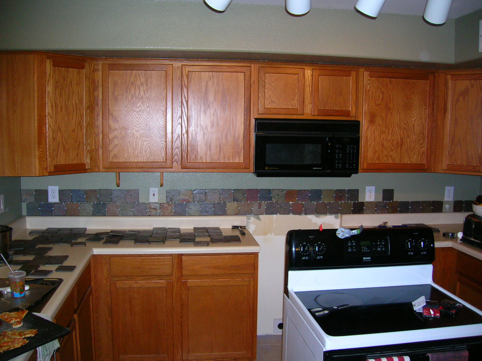 kitchenwalltile 005.jpg