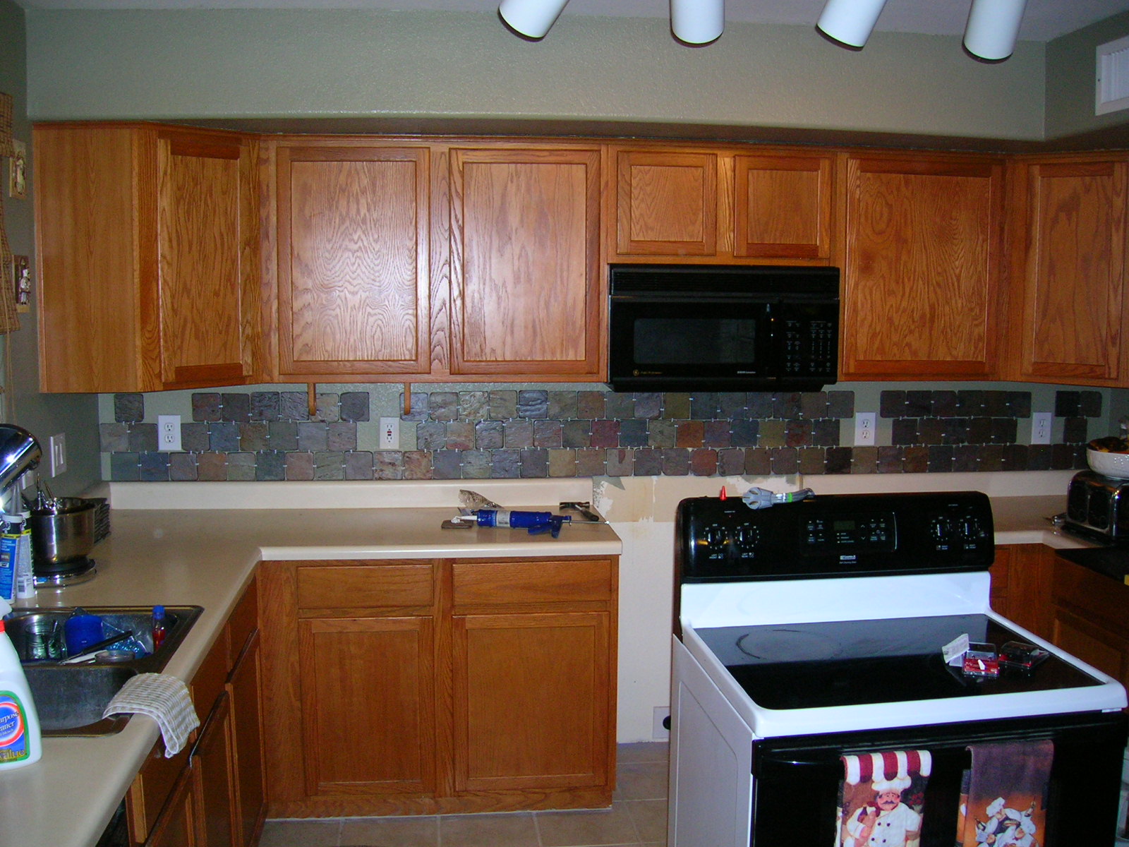 kitchenwalltile 010.jpg