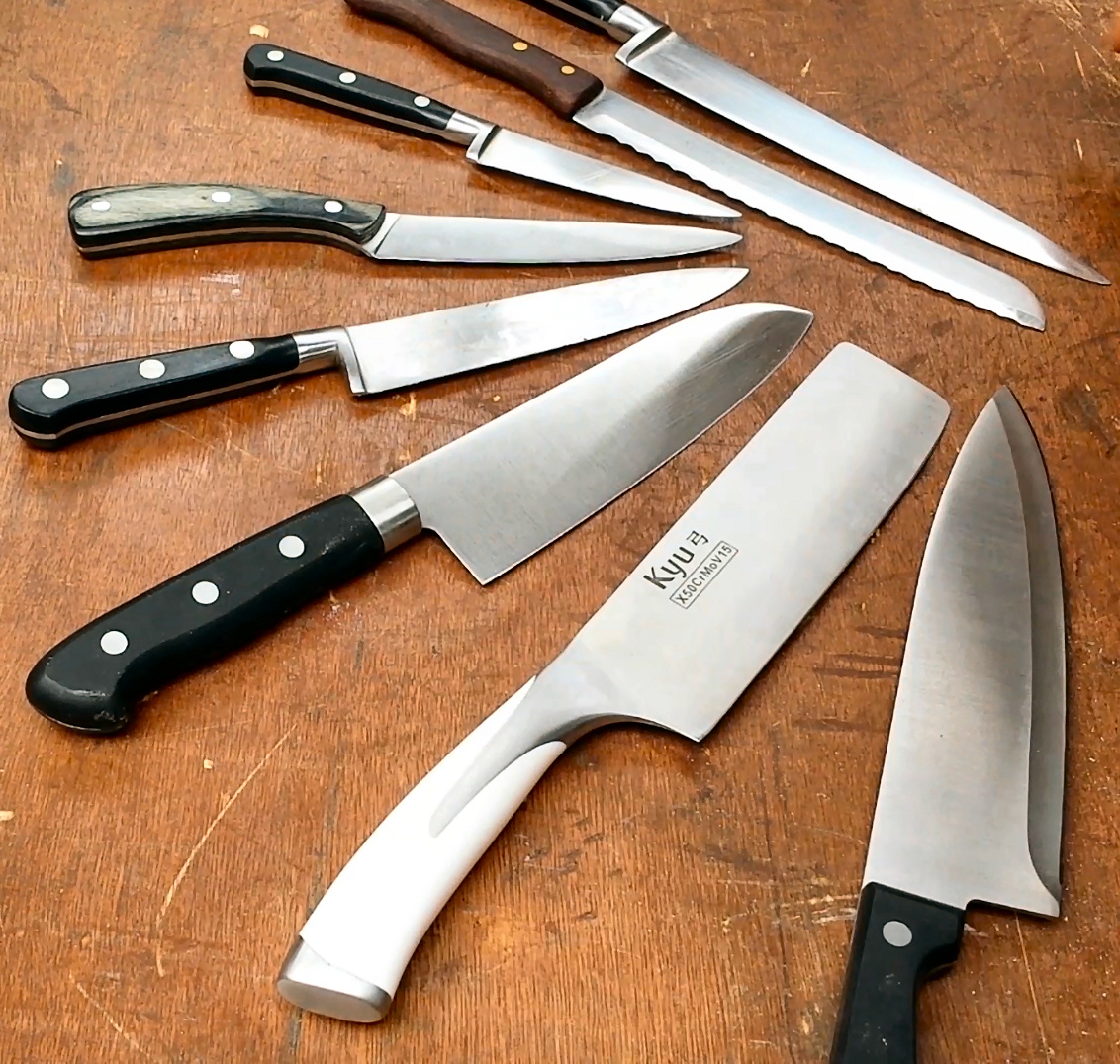 knives array2.jpg