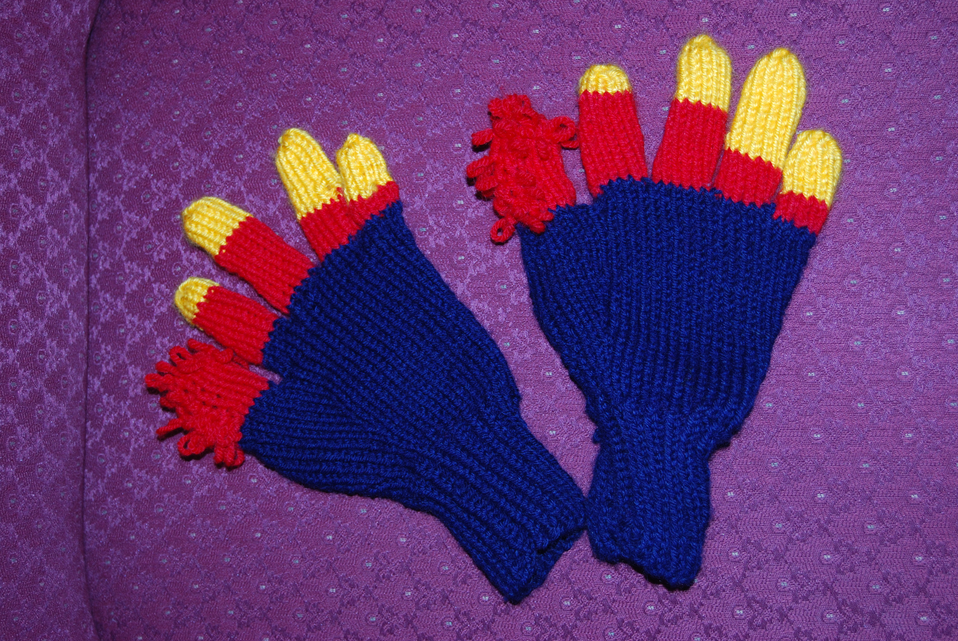 ku gloves.JPG