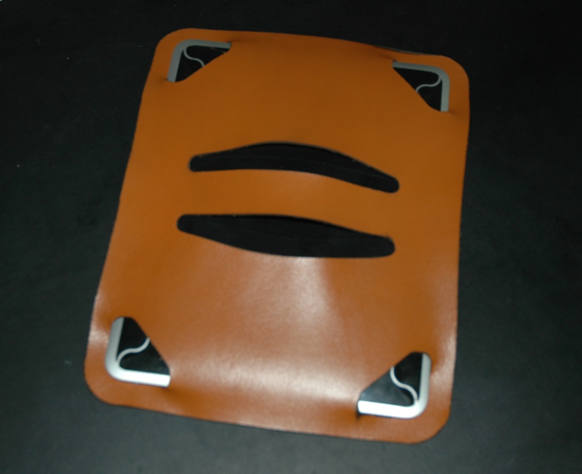 laser cut ipad leather handle 5.jpg