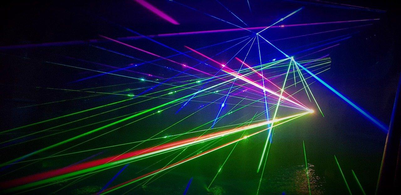 laser-show-4168131_1280.jpg