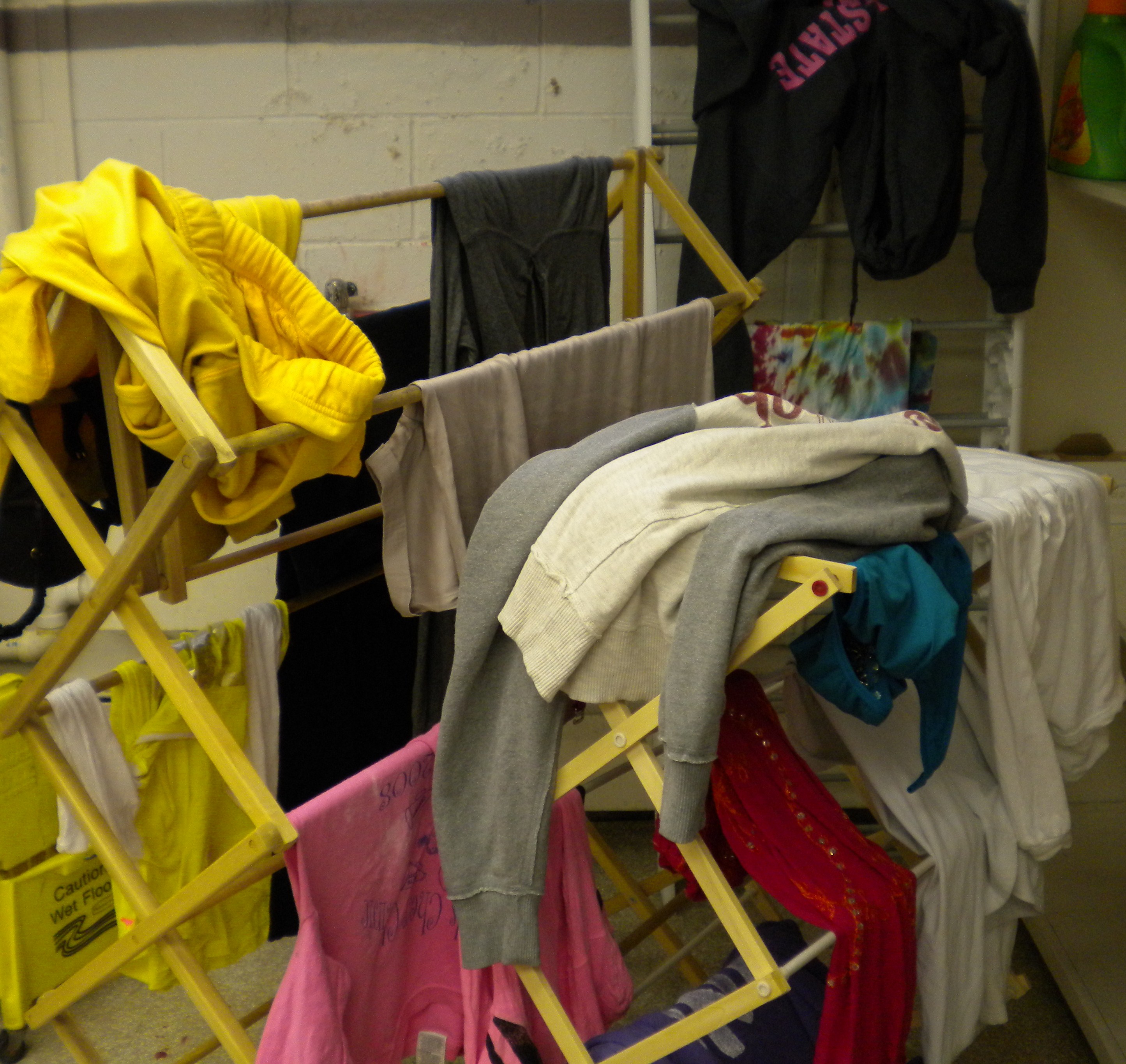 laundry rack.JPG