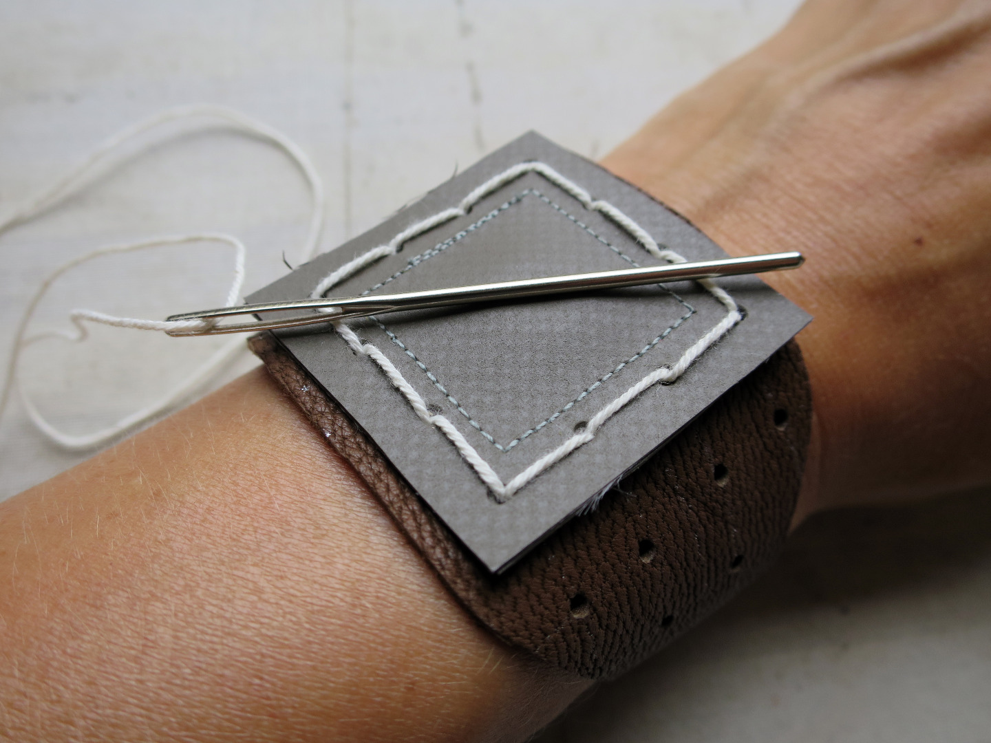 leather-magnet-bracelet_20810326975_o.jpg