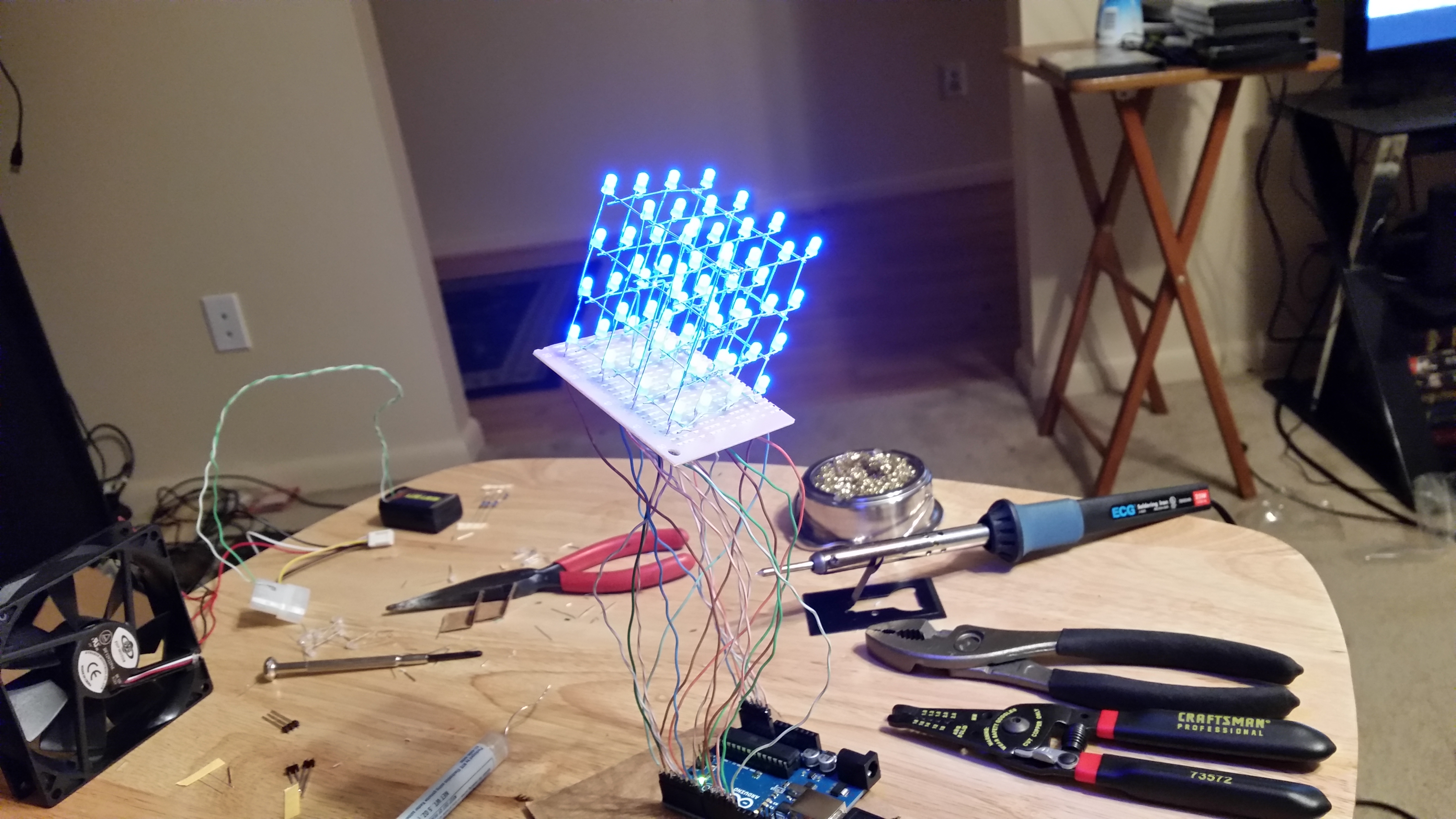 led cube 8.jpg