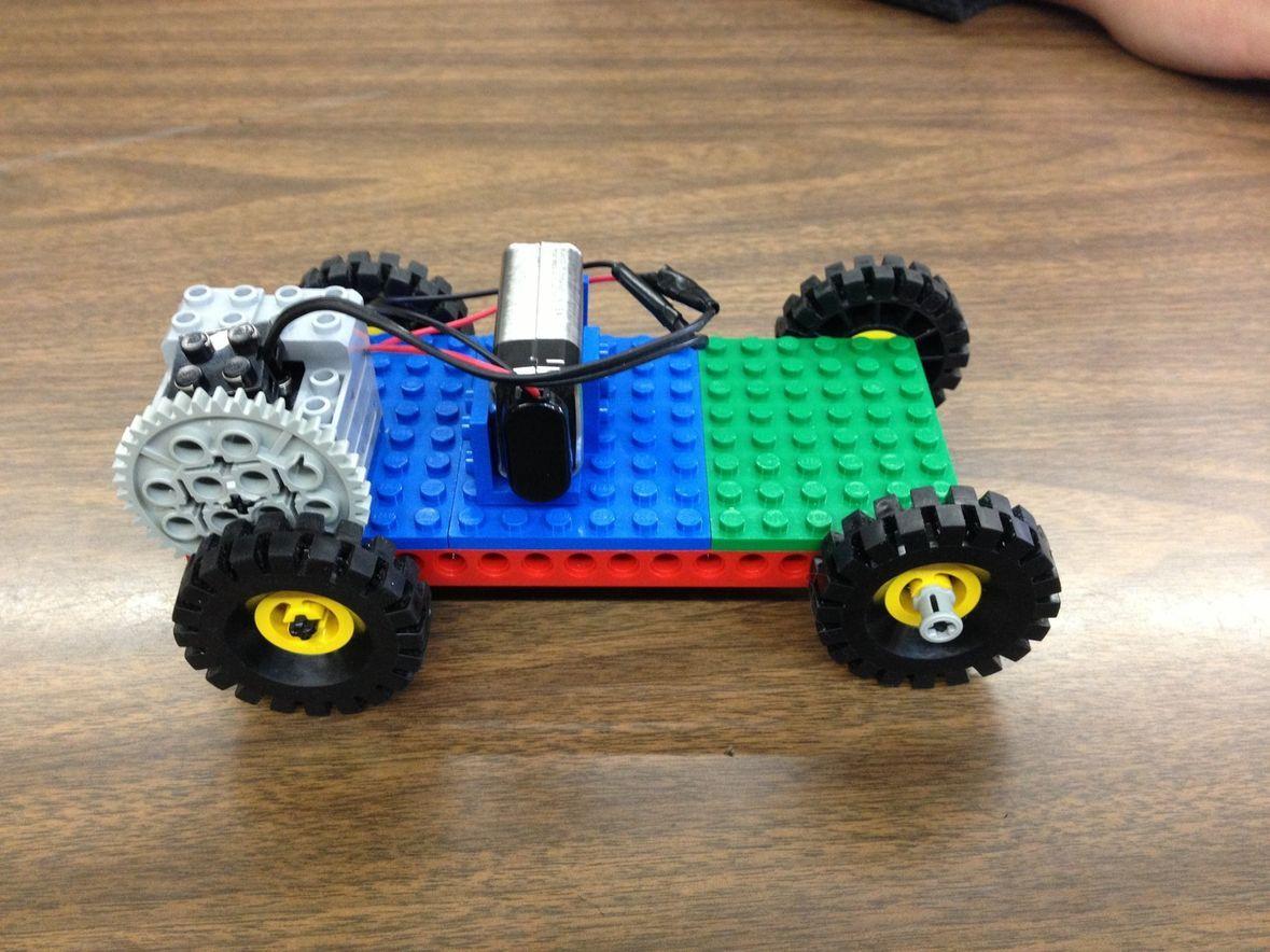 lego motor car 1.jpg