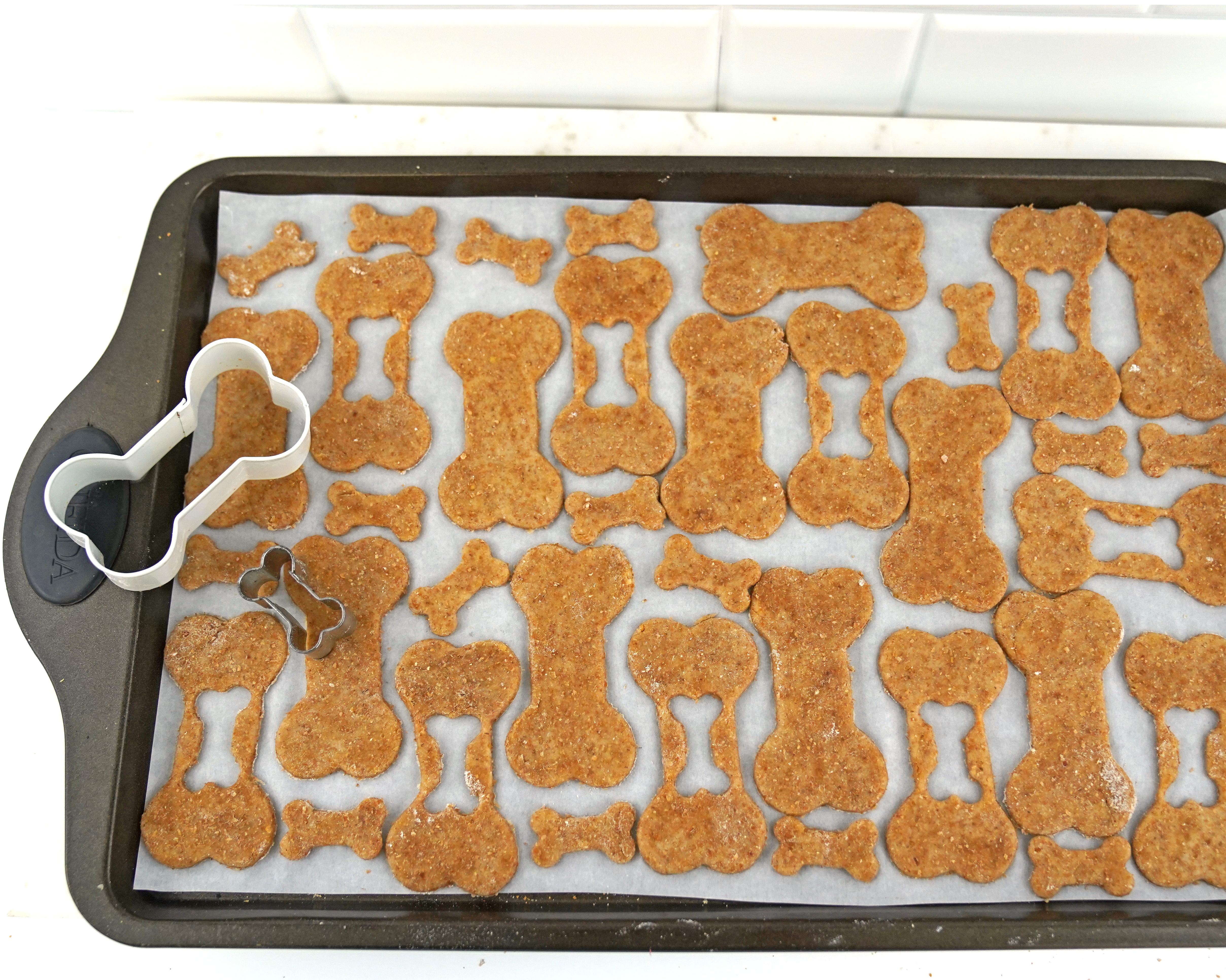 linzer_cookie_for_dogs_5.jpg