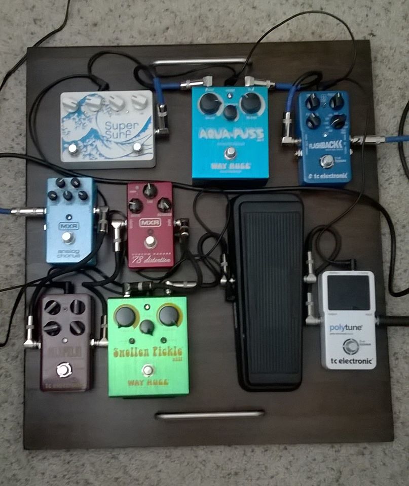 loaded pedalboard.jpg