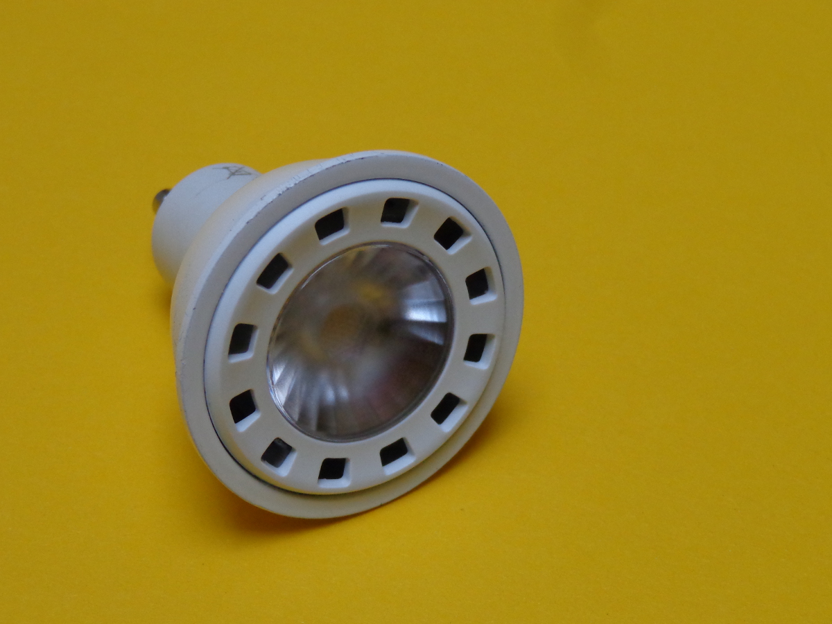 low-energy-slide-projector-led-lamp-cc-by-openproducts-2018.jpg