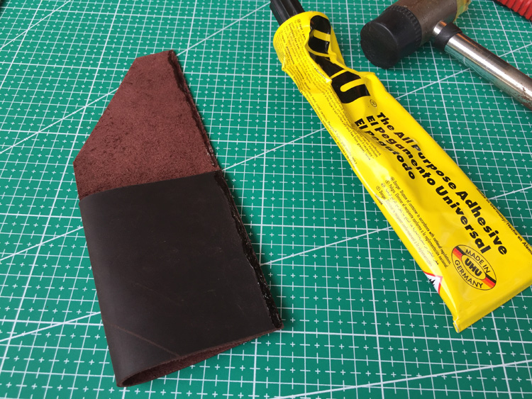 make a leather wallet (14).jpg