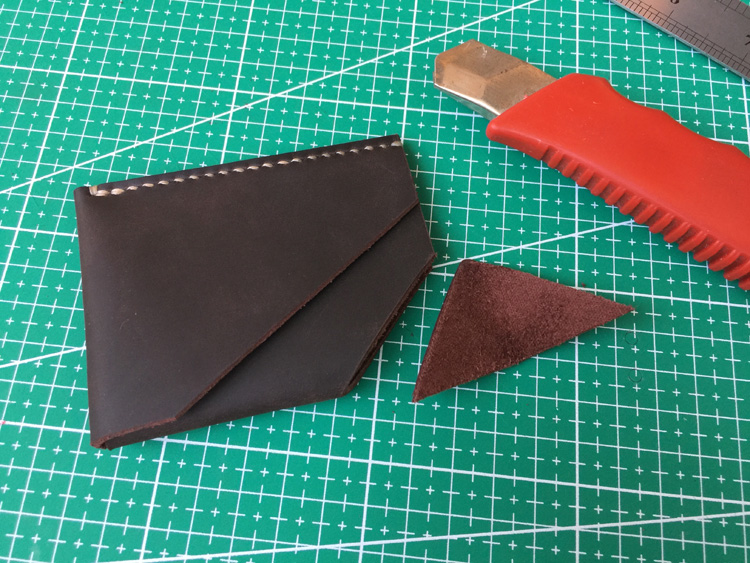 make a leather wallet (4).jpg