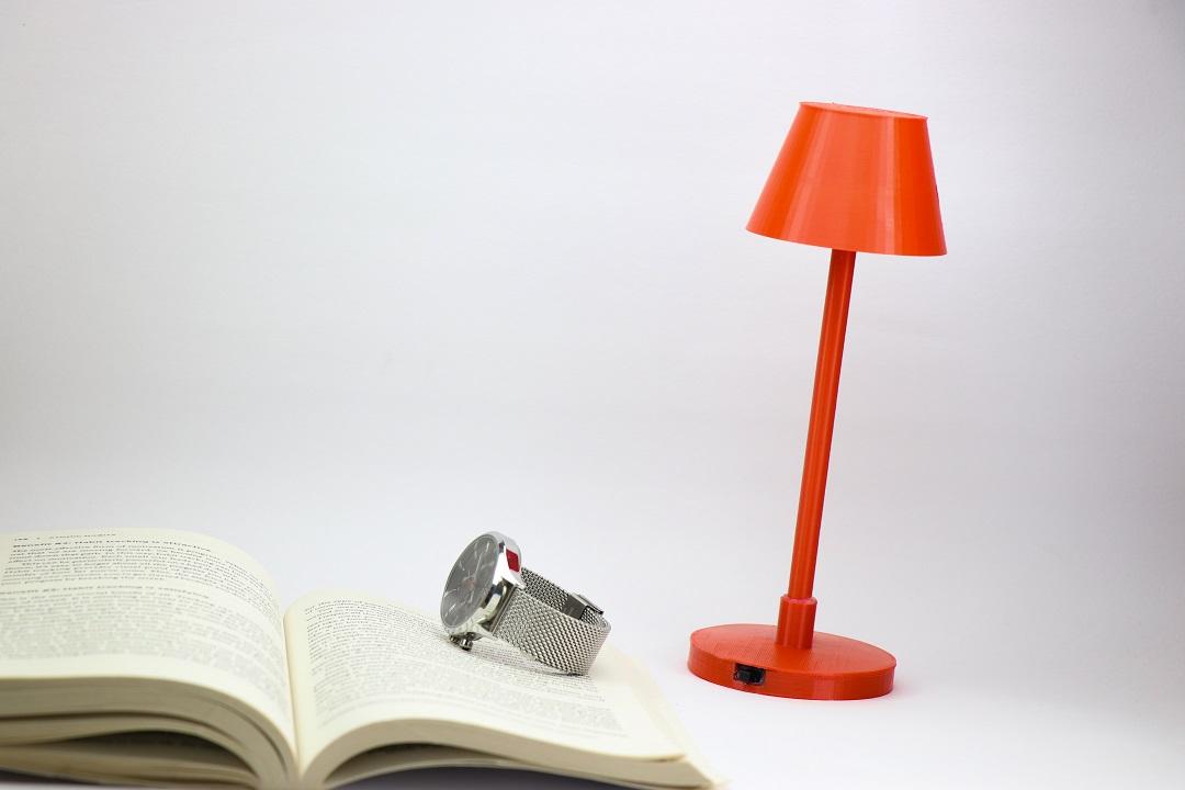 make rechargeable desk lamp for home.JPG