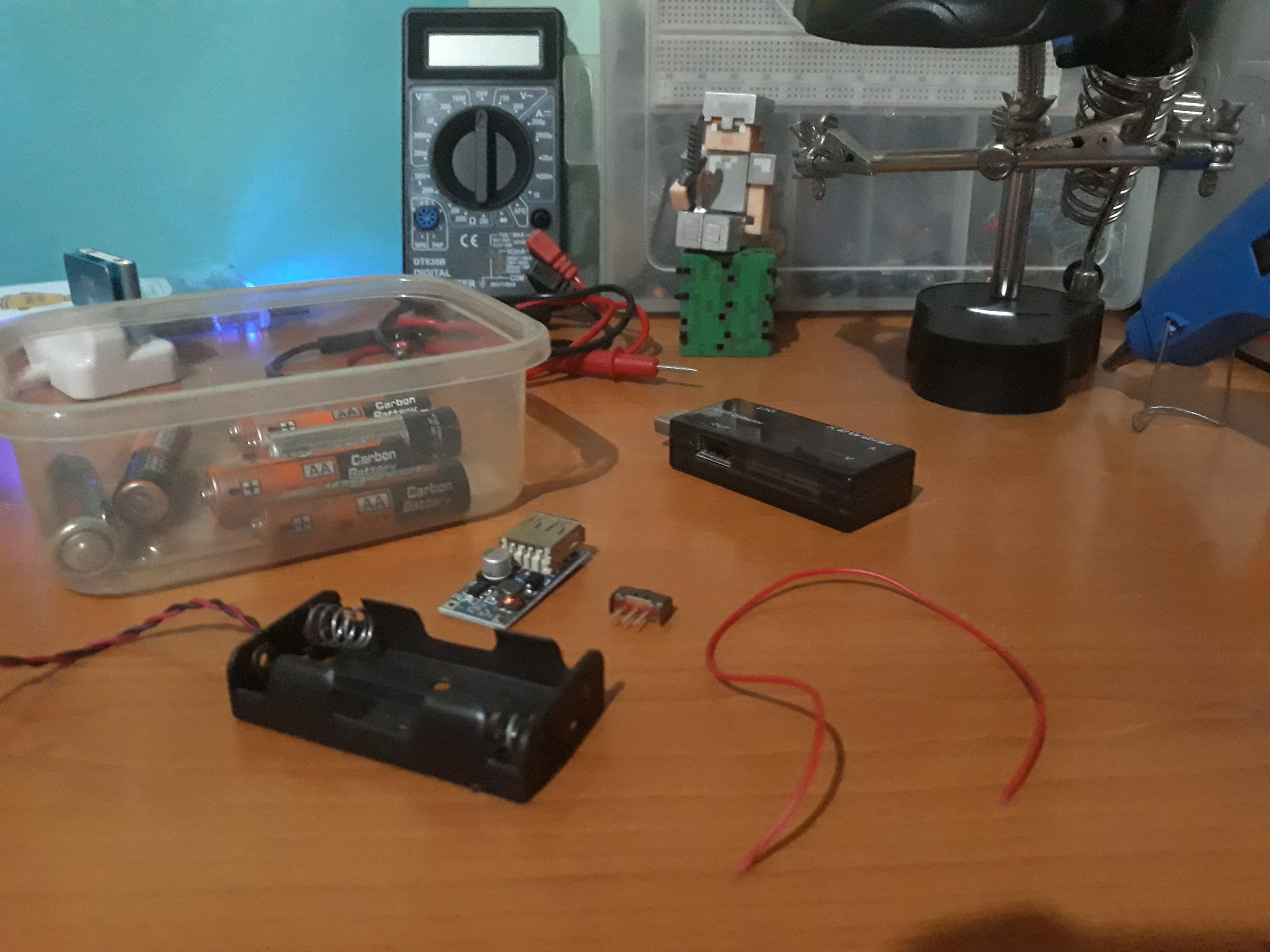 make_a_portable_charger_with_old_batteries_step_01_image_07.jpg