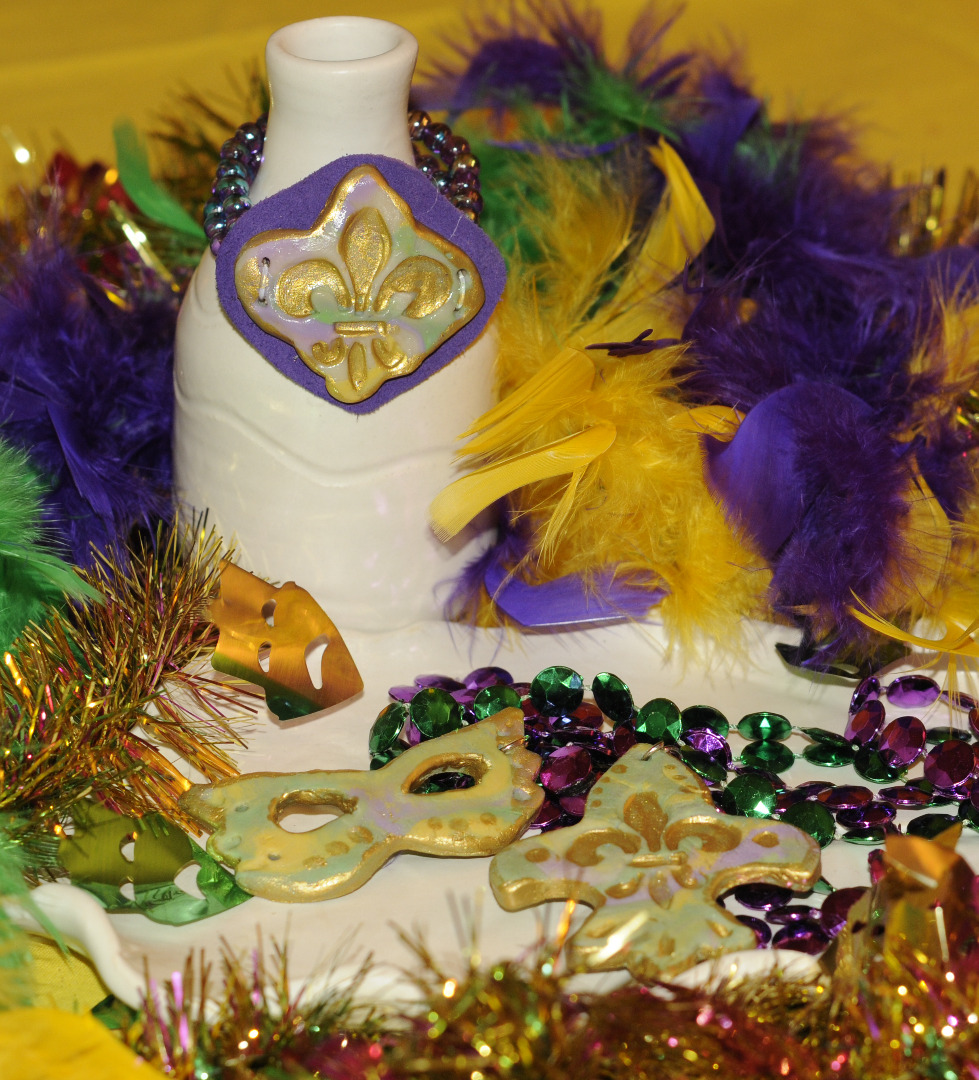 mardi gras fleur de lis.JPG