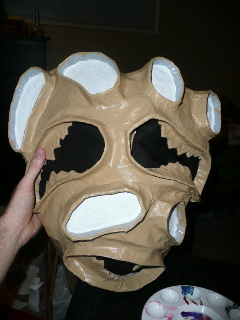 mask2008 252_640x480.jpg