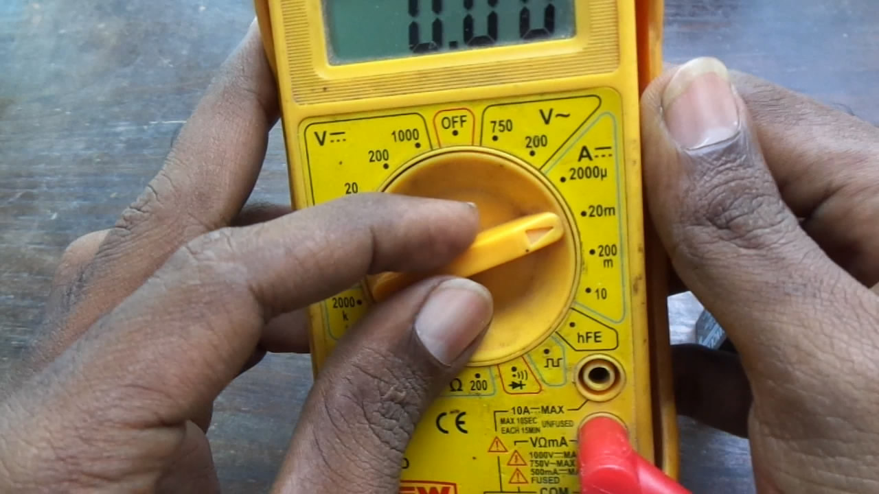 measuing load current using multimeter.jpg