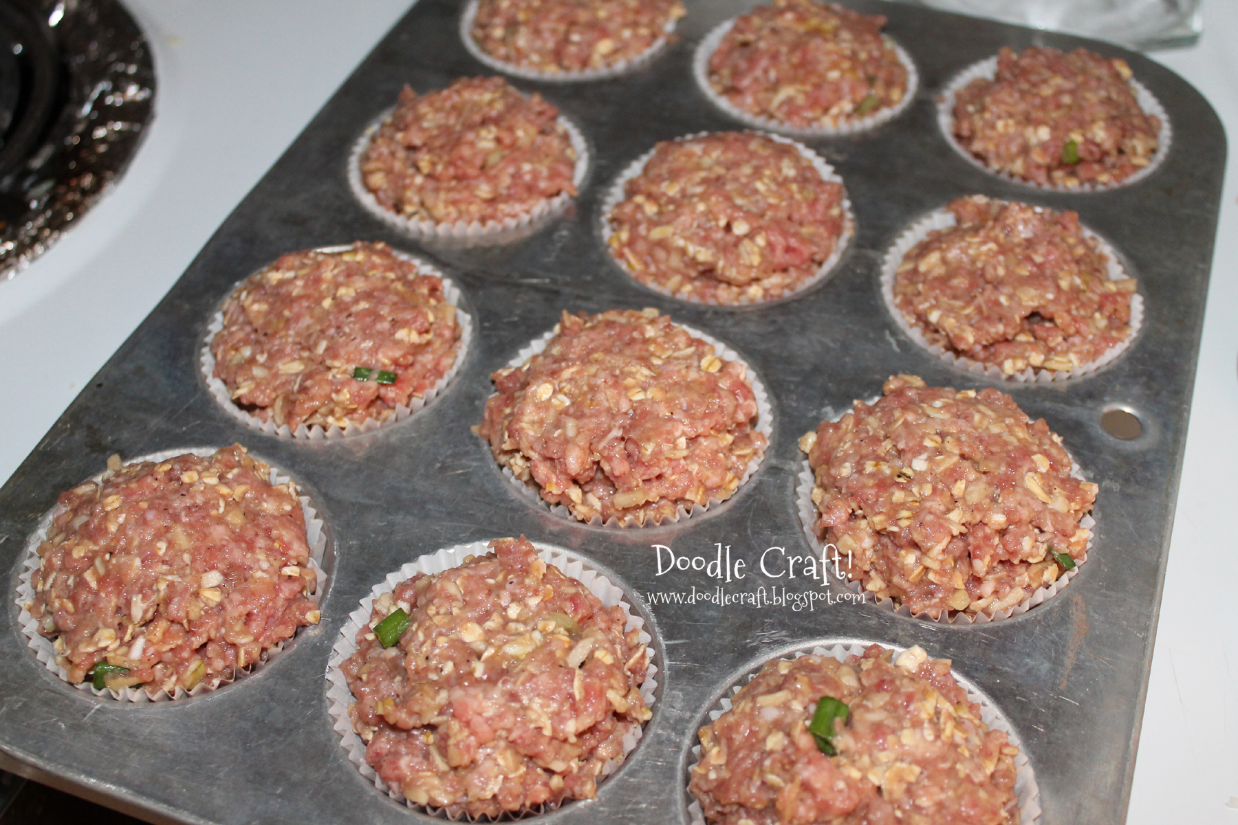 meatloaf in cupcake pan.jpg