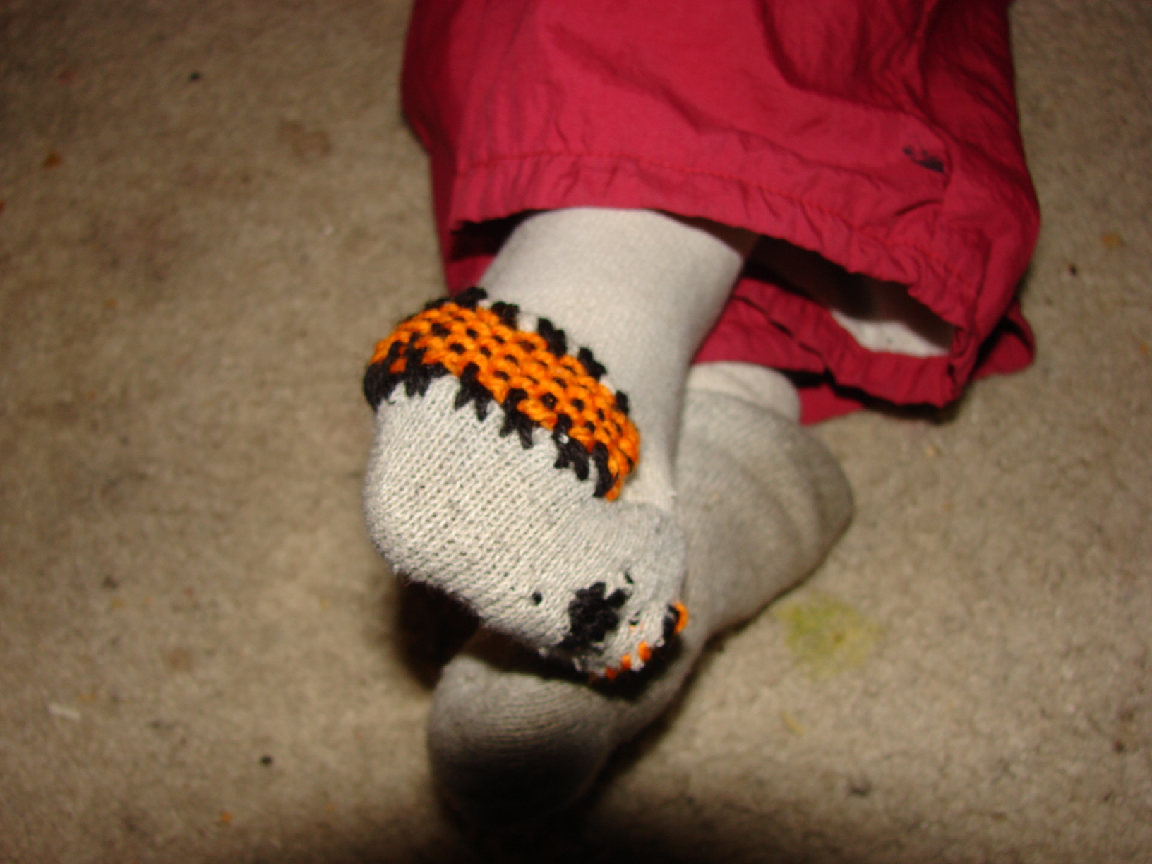 mending socks 059.JPG