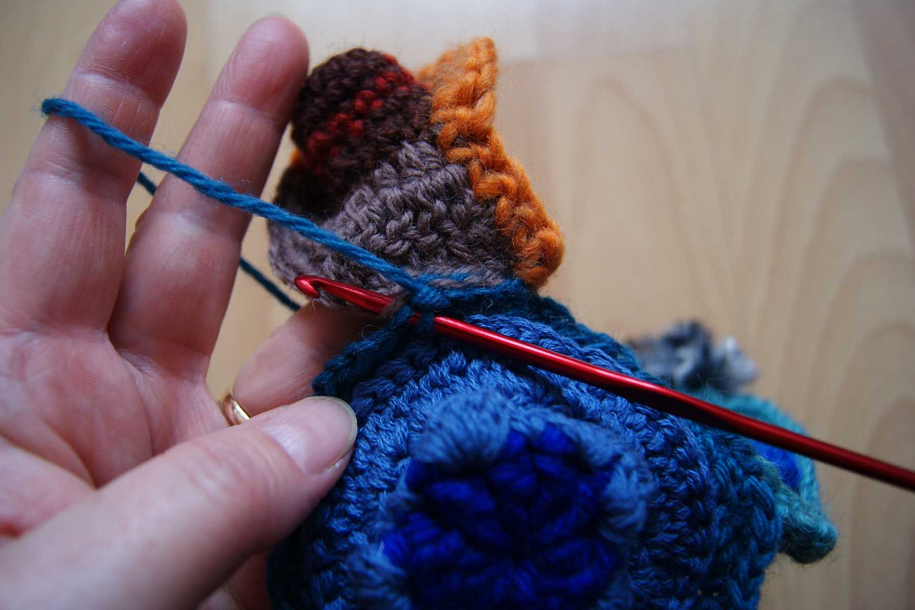 method of joining one crochet join web.jpg