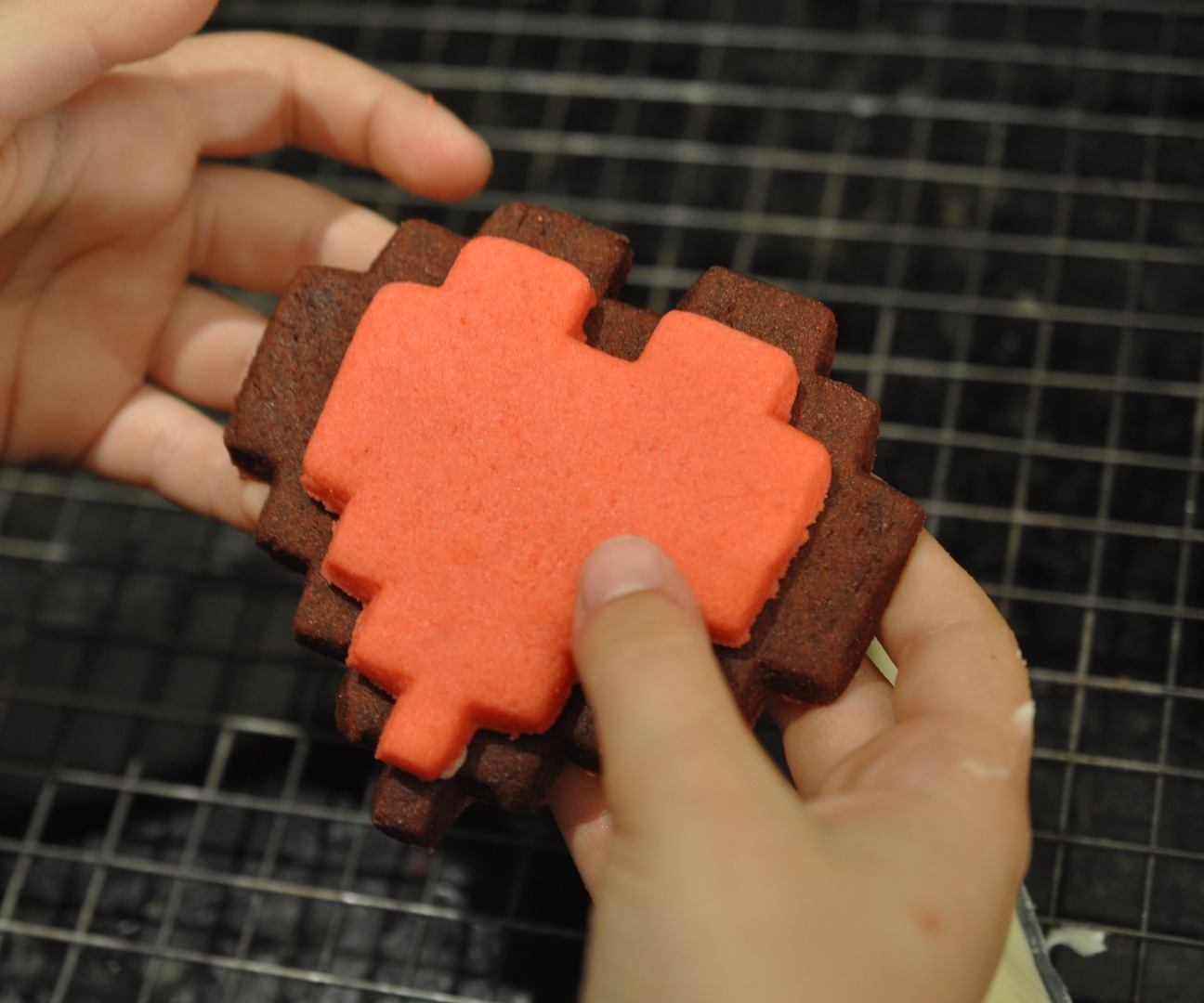 minecraft-heart-cookie-assembly.JPG