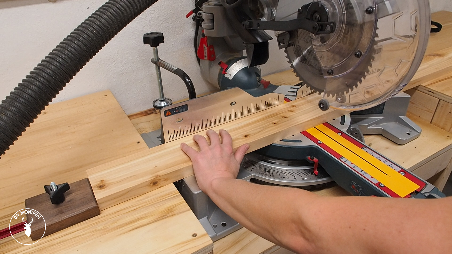 miter cuts using stop block.jpg