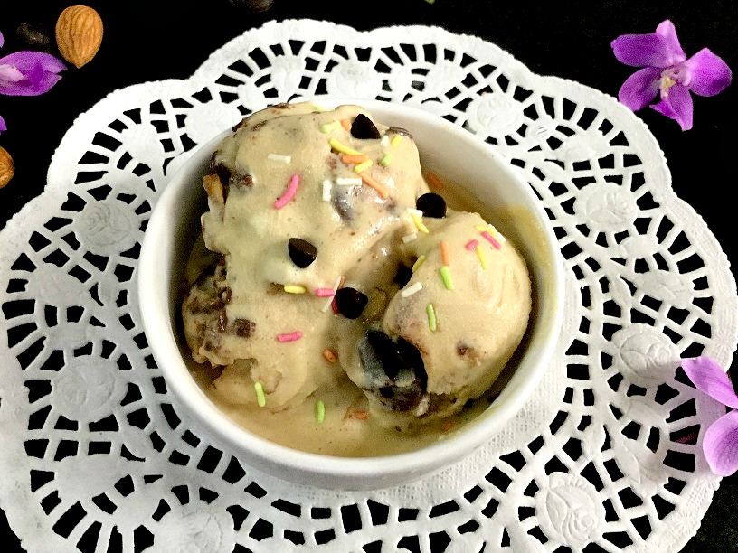 mocha ice cream in bowl 1.jpg