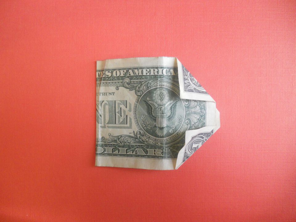 money-origami-heart-1-56a6d5045f9b58b7d0e504b3.JPG