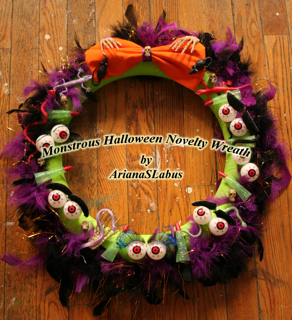 monstrous halloween novelty wreath intro.jpg