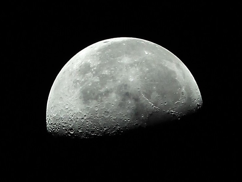 moon photograph April .jpg