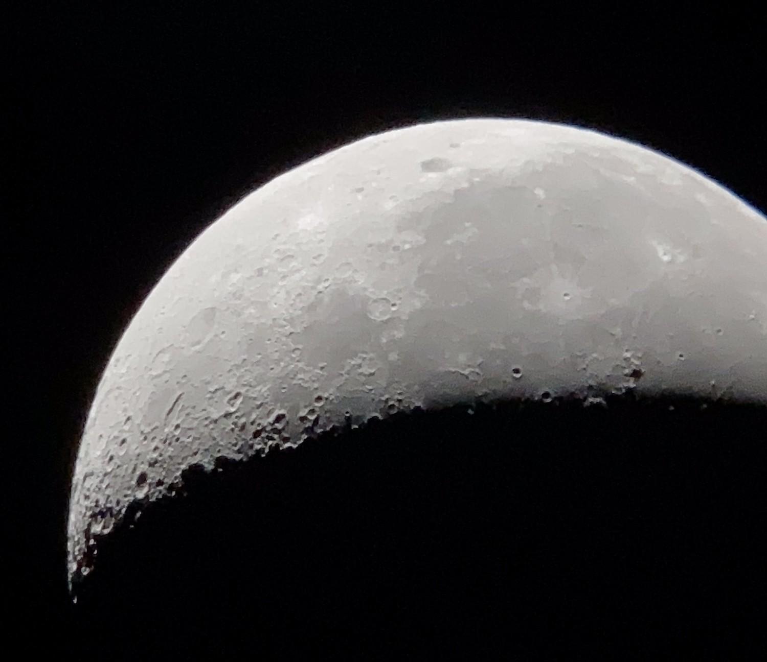 moon-2020-12-09.jpg