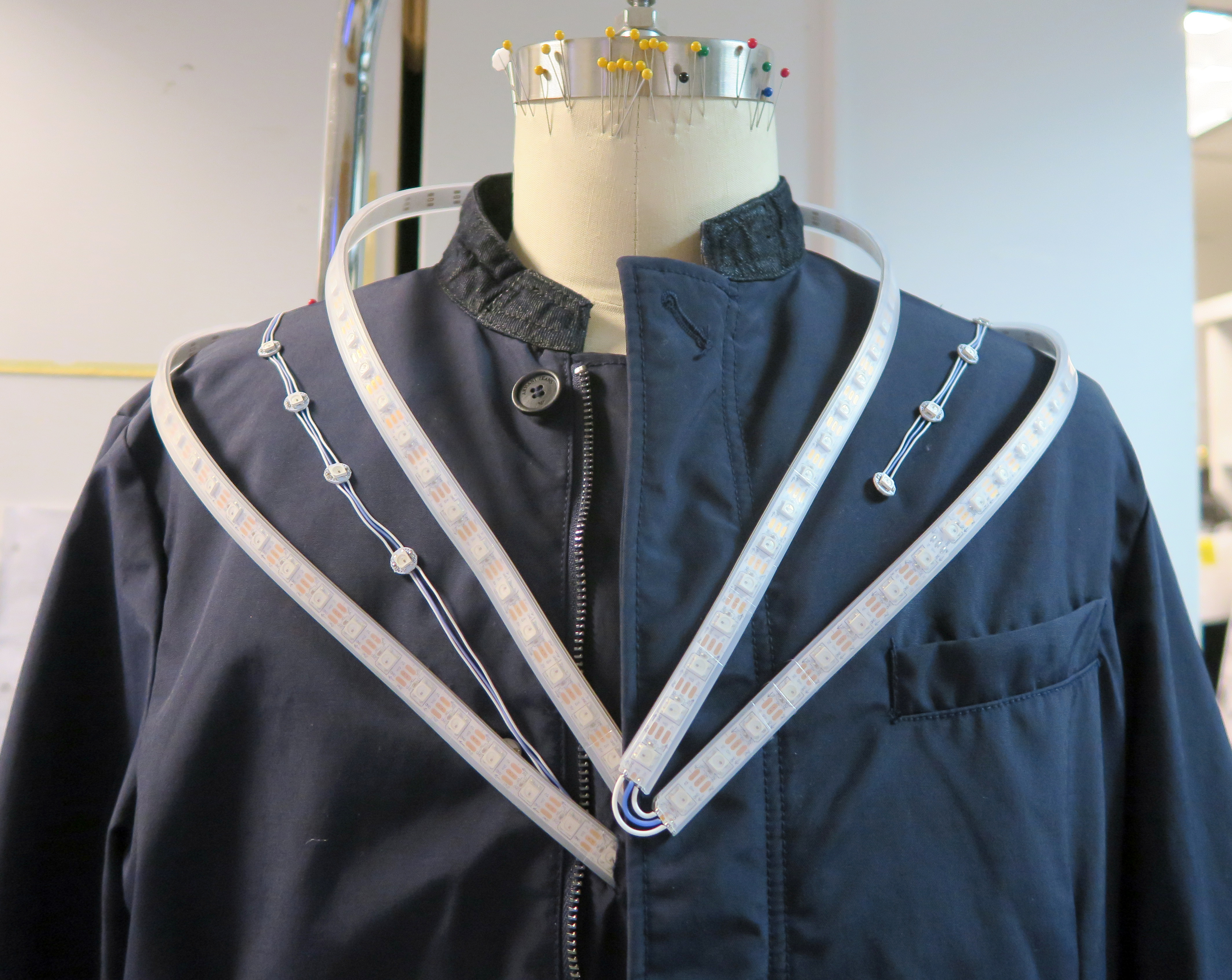 moon-secrets-led-jacket-14.jpg