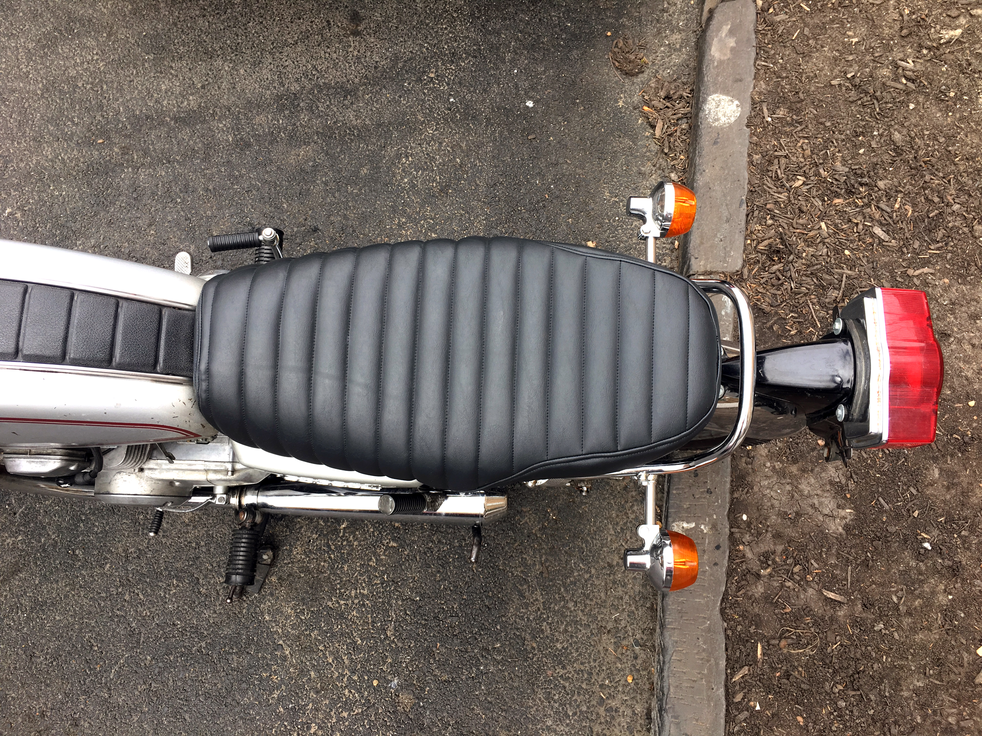 motorcycle-seat-35.jpg