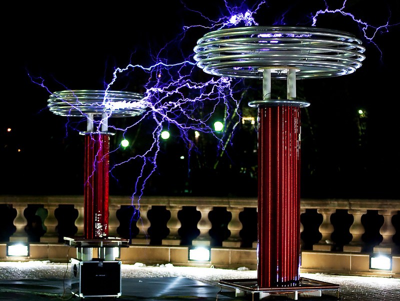 musical-tesla-coils.jpg