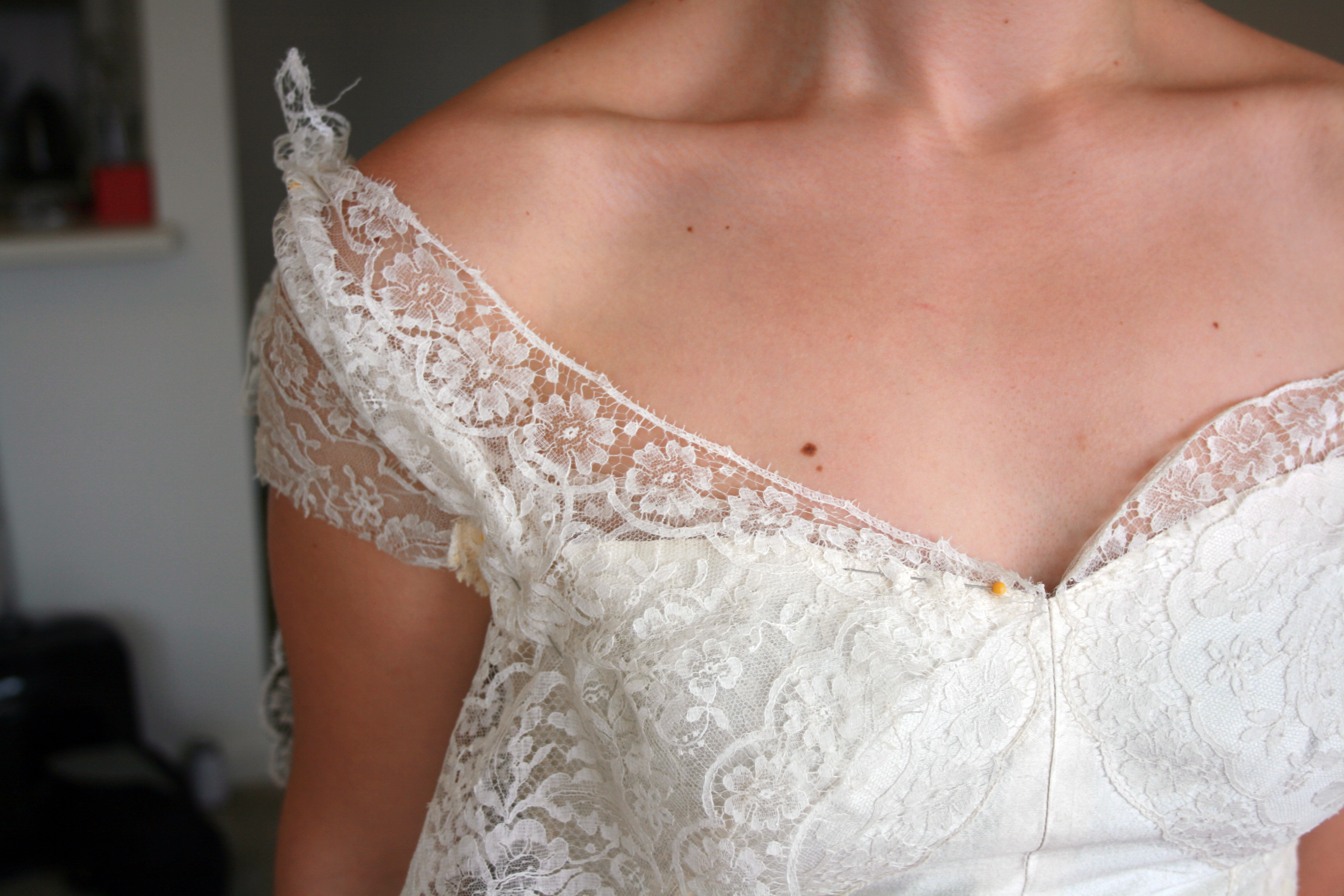 neckline.jpg