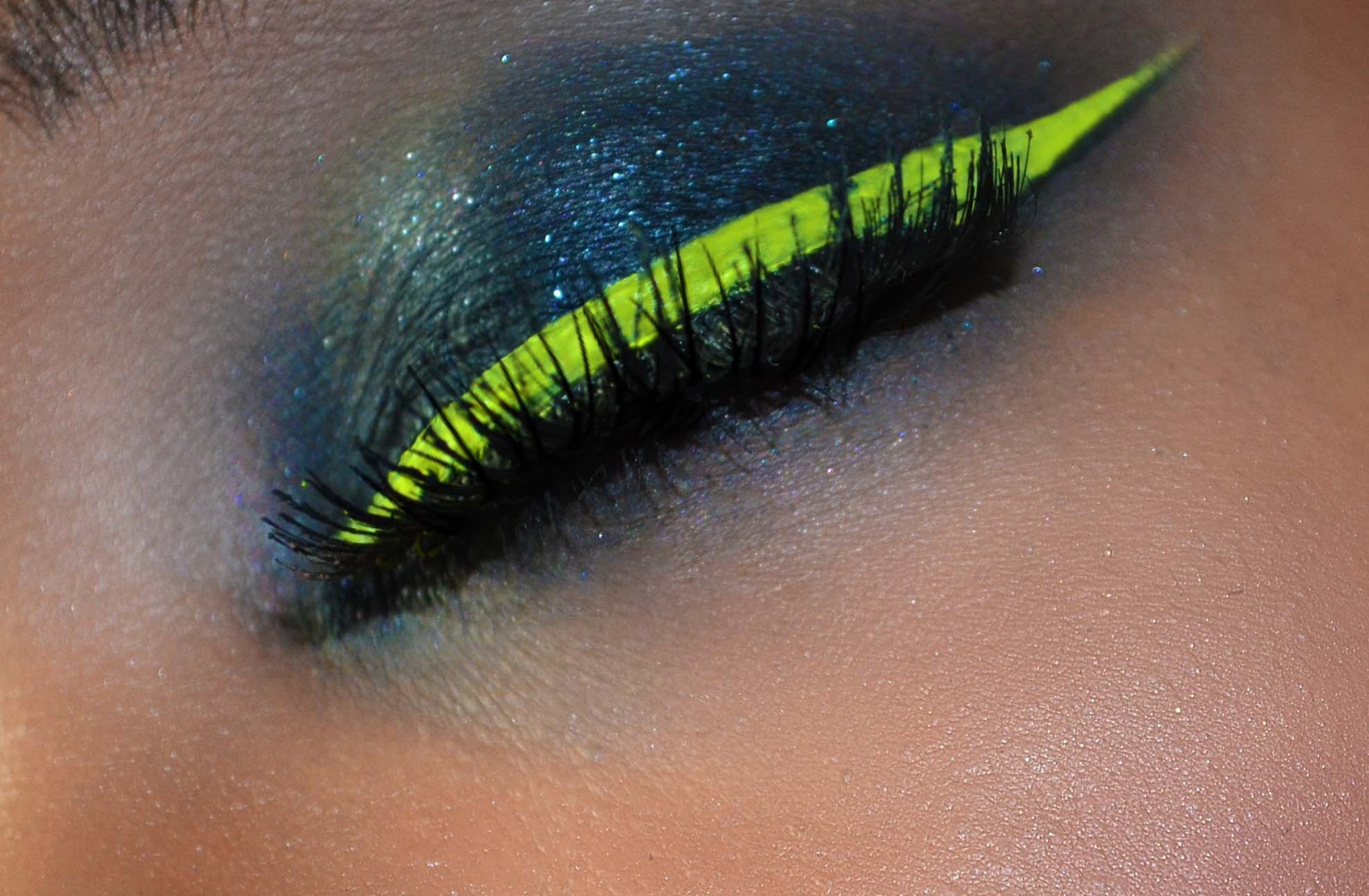 neon green liner.jpg