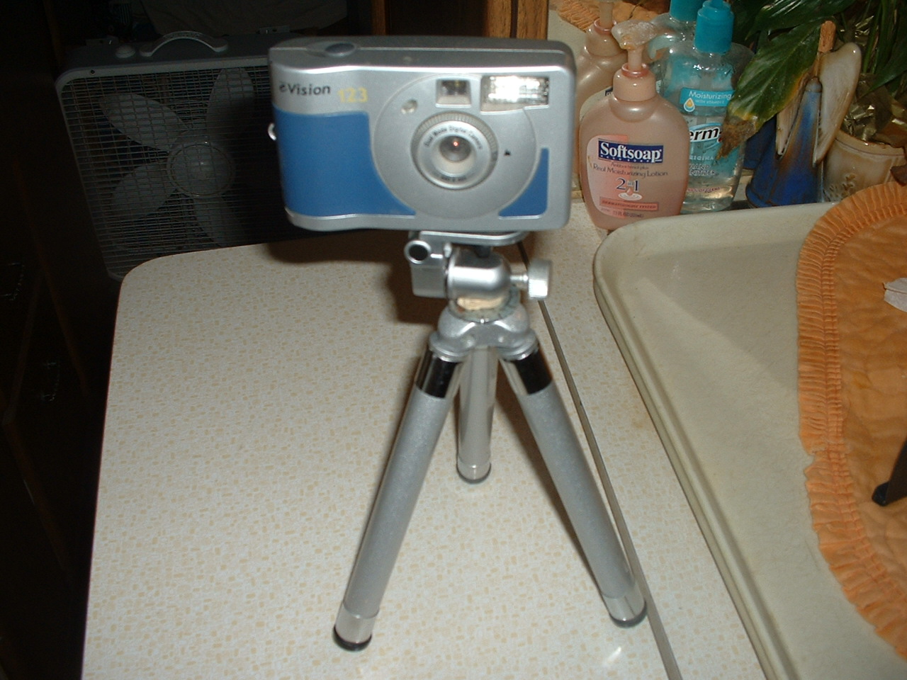 old camera plus tripod.JPG