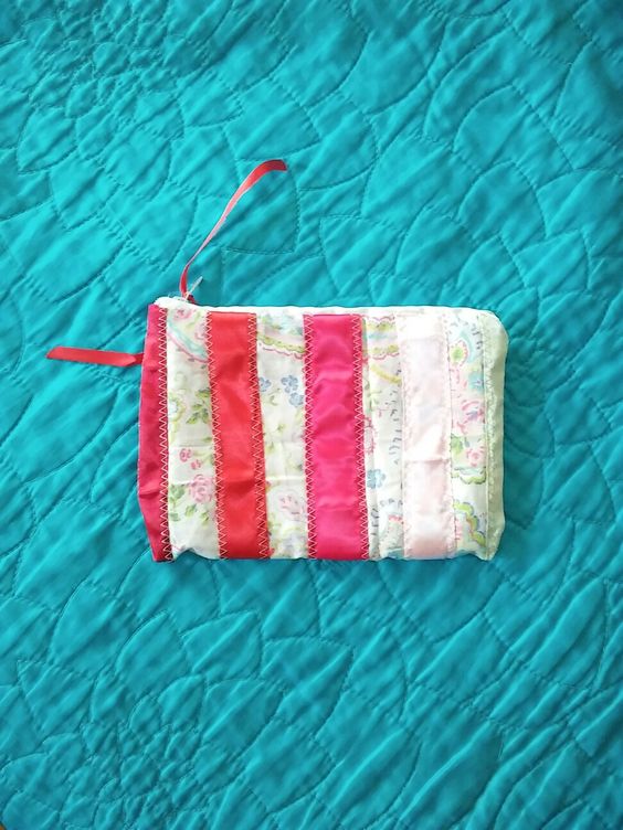 ombre ribbon makeup bag photo.jpg