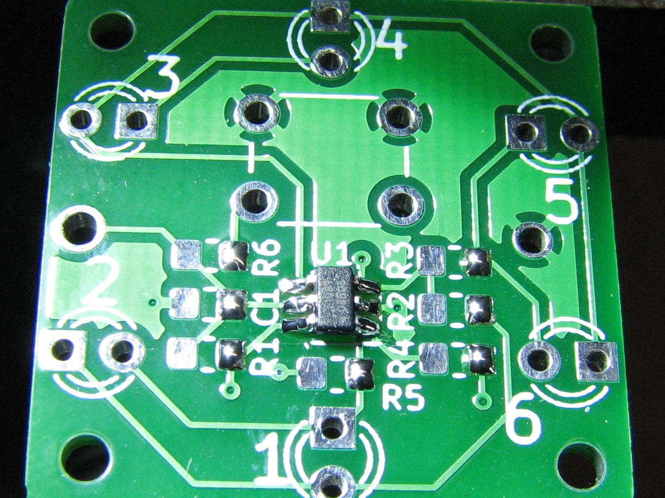 one_pad_for_R_C_soldered.JPG