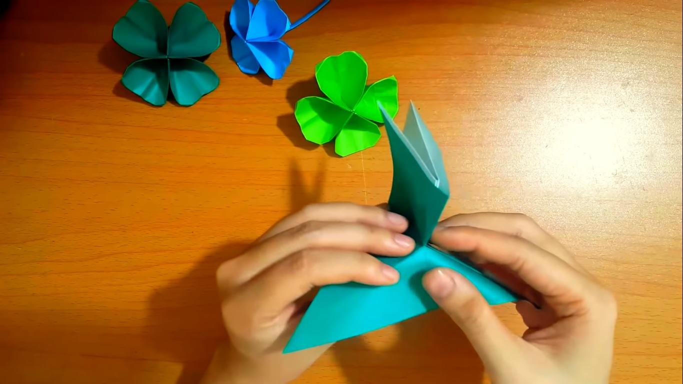 origami clover 11.jpg