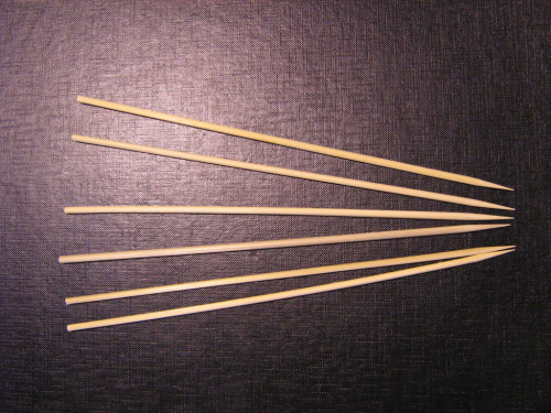 palillos-de-bambu-para-brochetas-o-pinchos.jpg