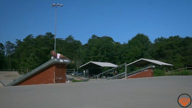 pallet wood skateboard deck 36 GIF.gif
