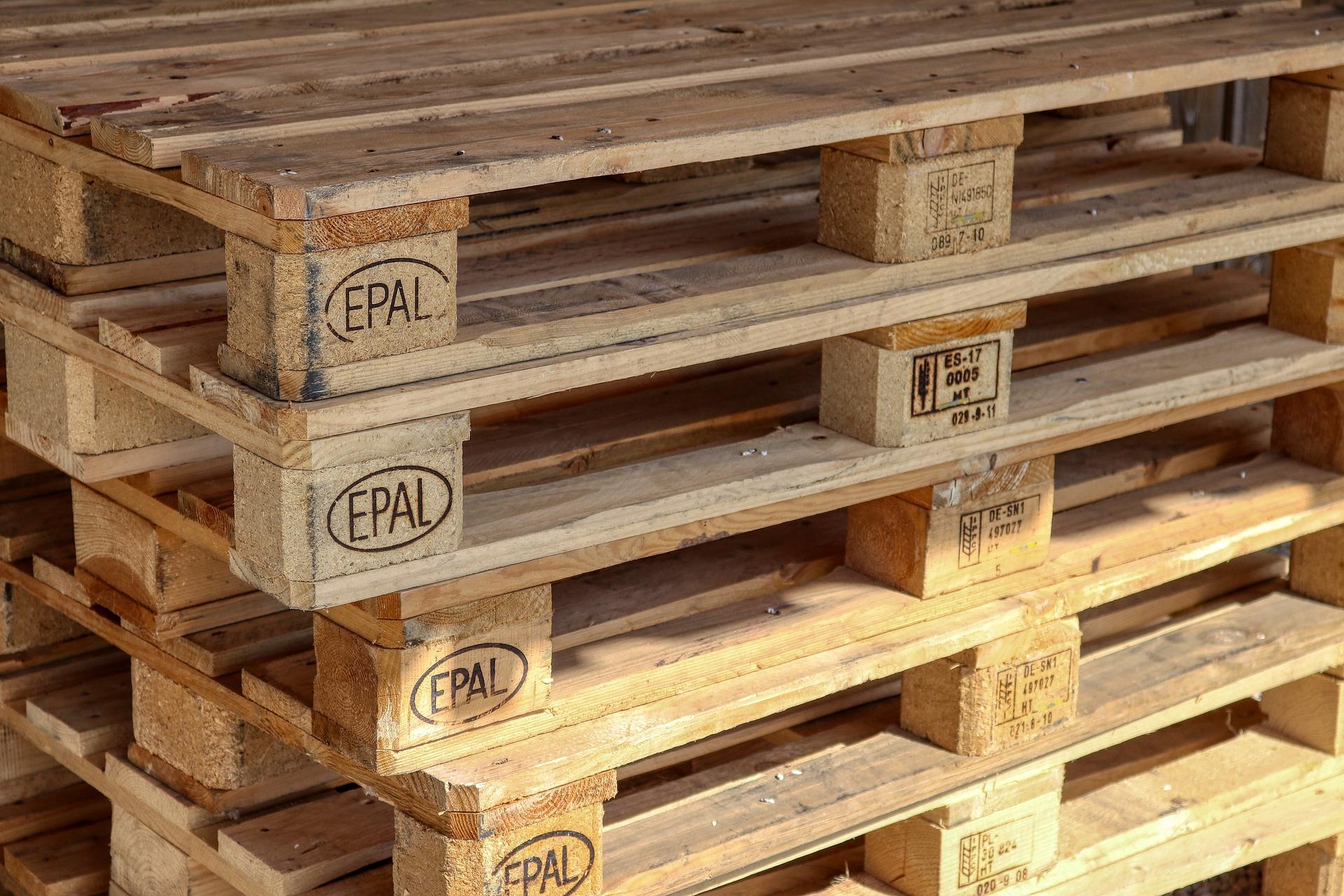 pallets-g00a3d15ca_1920.jpg