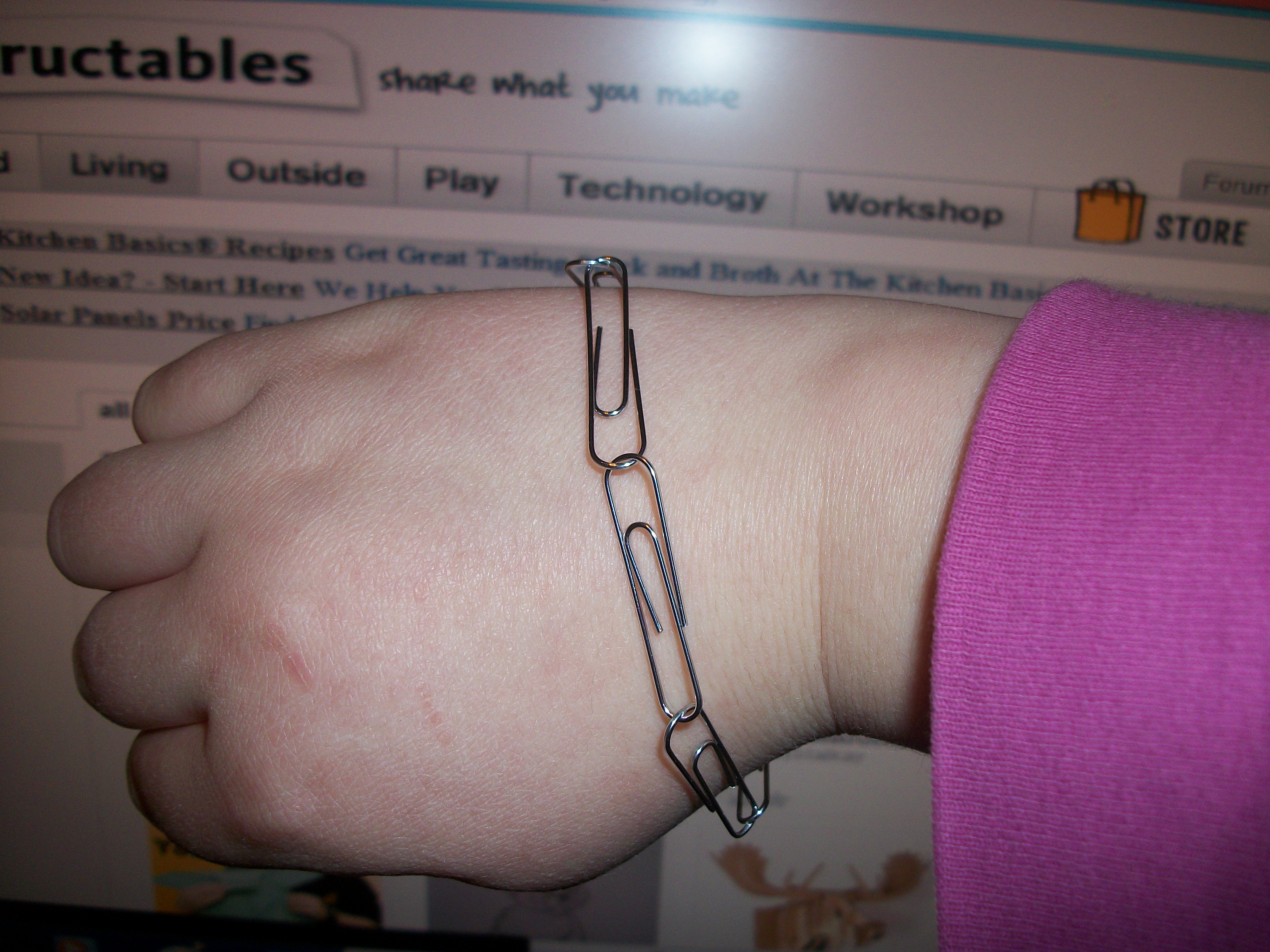 paperclipbracelet 001.JPG