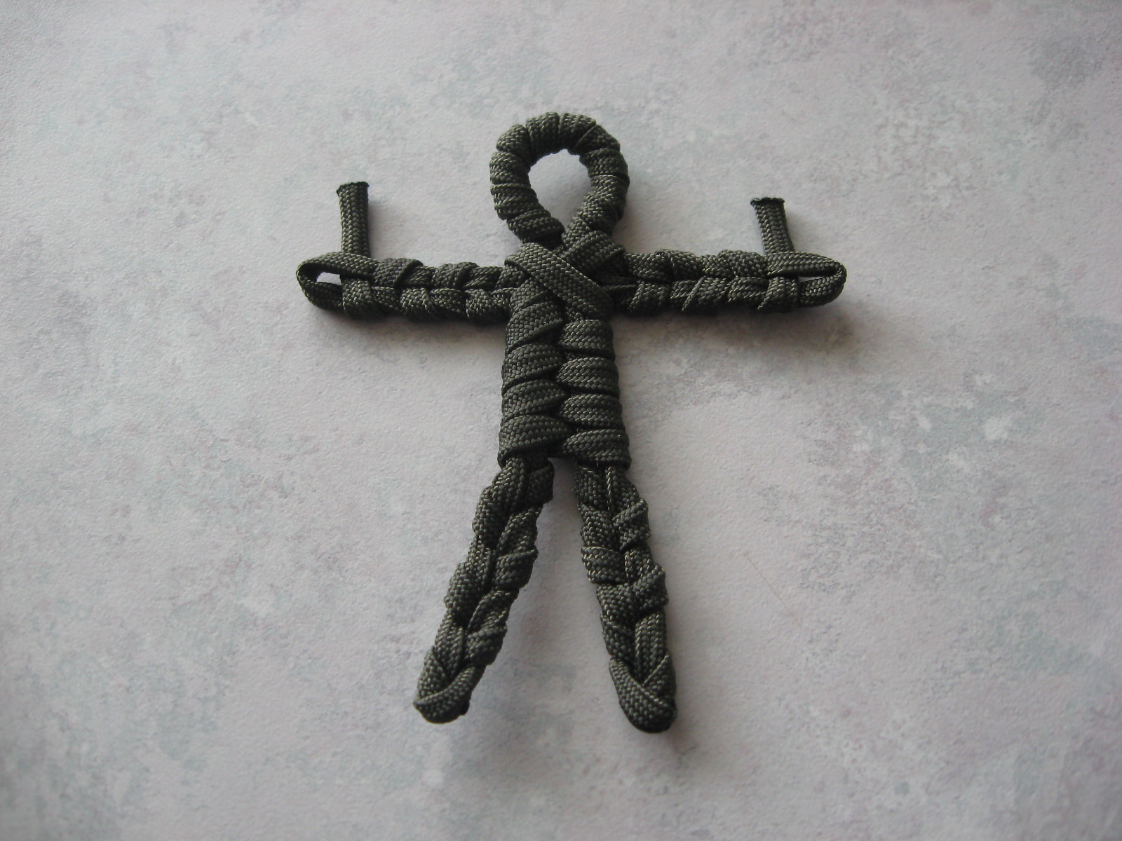 paracord man 035.jpg