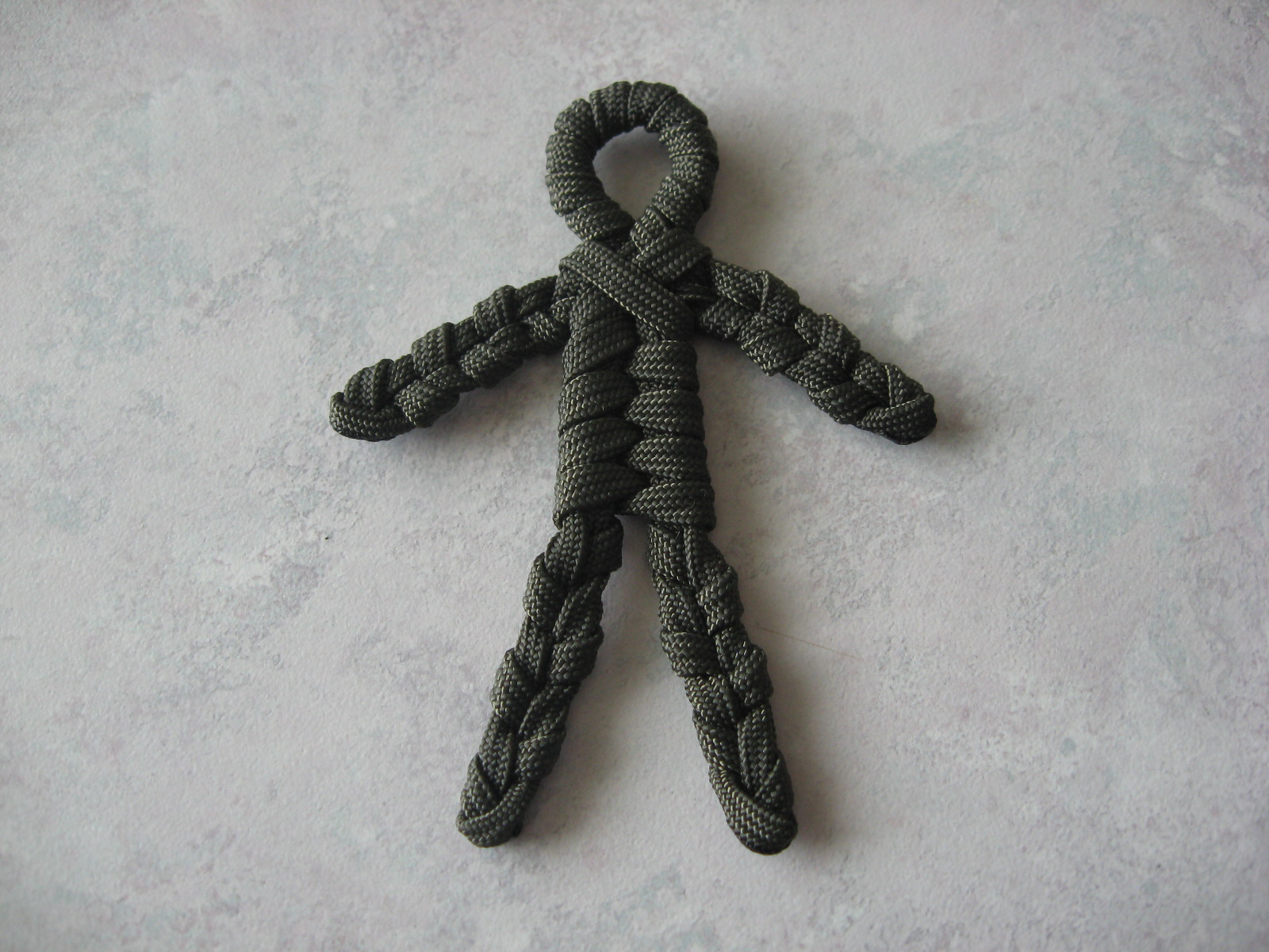 paracord man 036.jpg