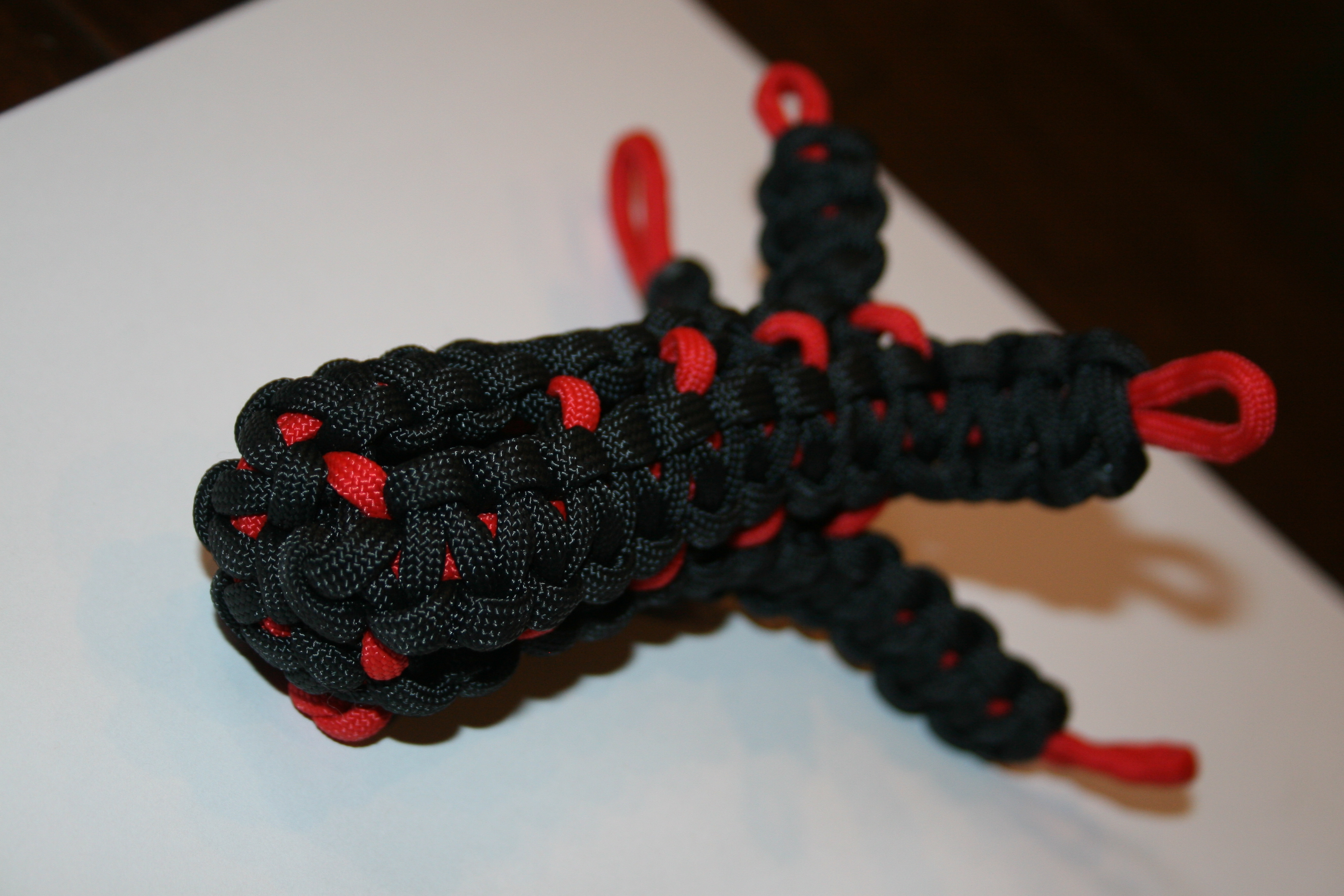 paracord pouch 009.JPG