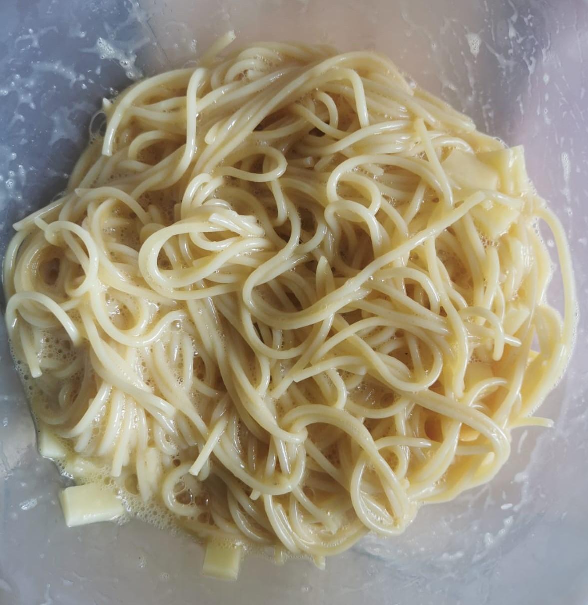 pasta e uovo.jpg