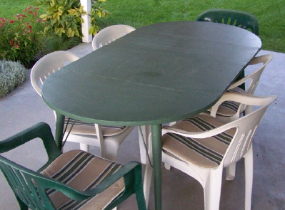 patio table.jpg