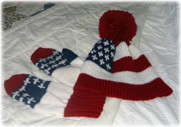 patriot hat and mittens 001.jpg